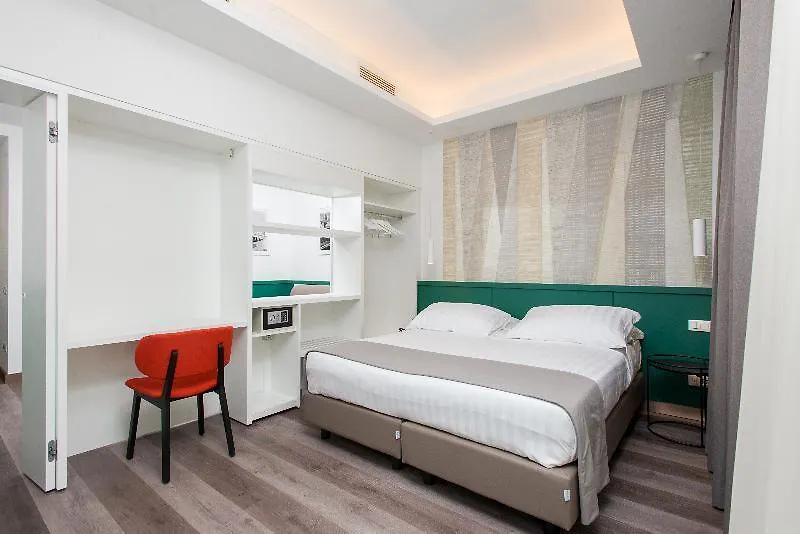 Smart Hotel - Naples Harbour