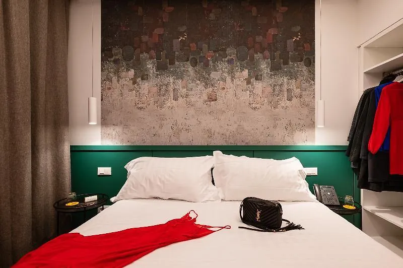 Smart Hotel - Naples Harbour