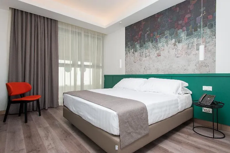 Smart Hotel - Naples Harbour