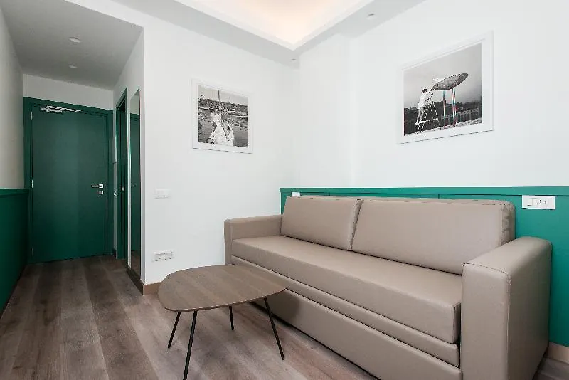 Smart Hotel - Naples Harbour