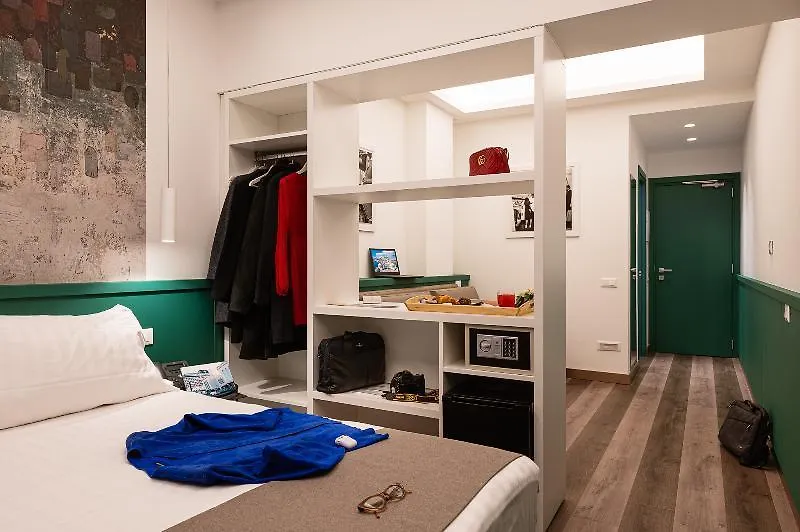 Smart Hotel - Naples Harbour