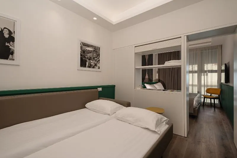 Smart Hotel - Naples Harbour