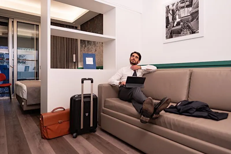 Smart Hotel - Naples Harbour