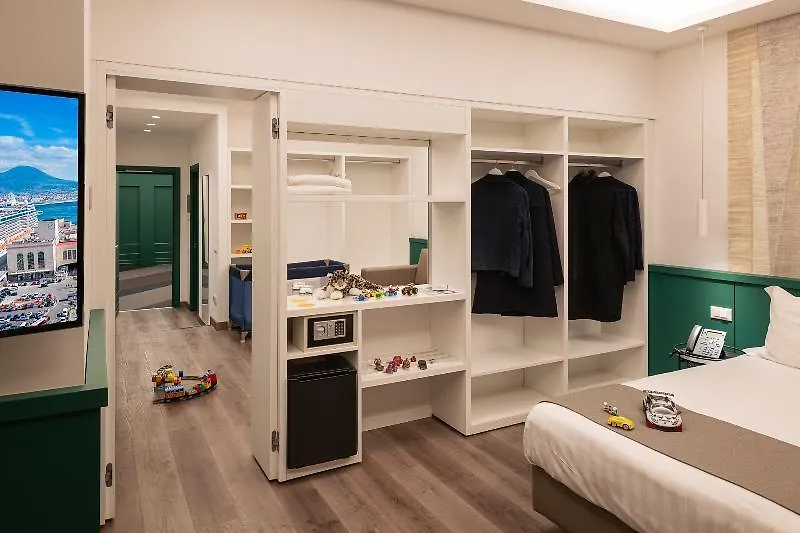 Smart Hotel - Naples Harbour Italy