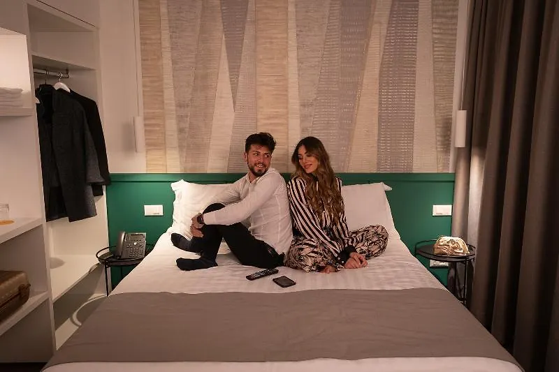 Smart Hotel - Naples Harbour