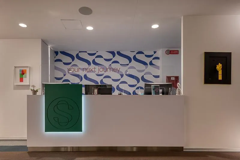 ****  Smart Hotel - Naples Harbour Italy