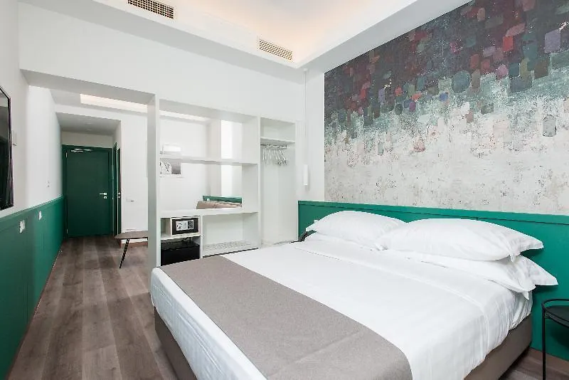 Smart Hotel - Naples Harbour