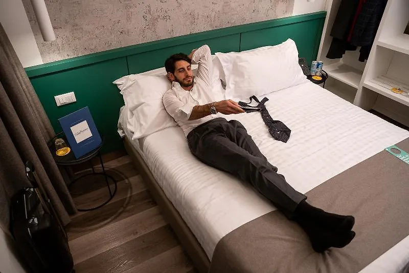 Smart Hotel - Naples Harbour